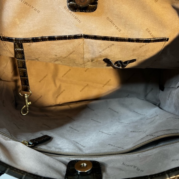 ꧁ Brahmin Large La Scala “Anytime” Tote in “Caviar” ꧂ - Picture 4 of 4